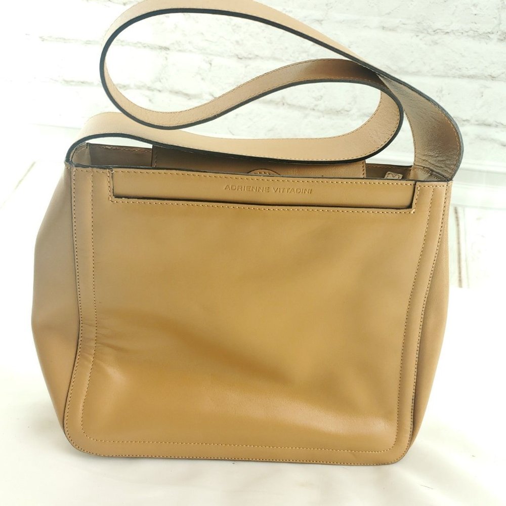 Adrienne Vittadini Womens Tan Leather Flap Snap Classic Shoulder Handbag Purse
